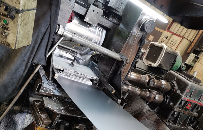 涓婃搗浣庢俯嫻撶緝瑁呯疆媧楅嚋姘存